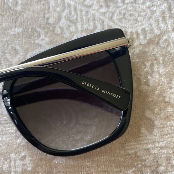 Brand New Rebecca Minkoff Bessie Oversized Black Cat Eye Sunglasses 100% UV Prot - Picture 6 of 16